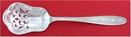 WEDGWOOD PIERCED ICE PEA SPOON 