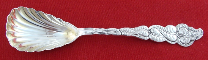 FLUTED PRESERVE SPOON, Mono 