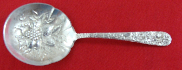 REPOUSSE NUT SPOON